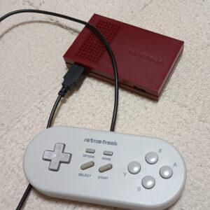 レトロフリーク 本体のみとコントローラー